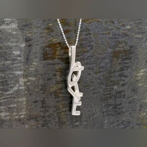 😍 L O V E STERLING SILVER NECKLACE